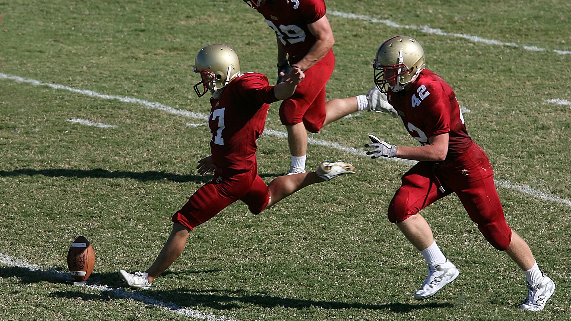北京国际冰雪节吸引众多运动爱好者,冰雪运动深入人心,2021北京国际冰雪运动展览会